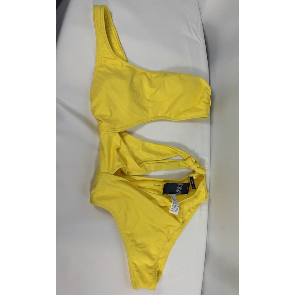 yellow NWT ABERCROMBIE & FITCH one piece swimsuit size M